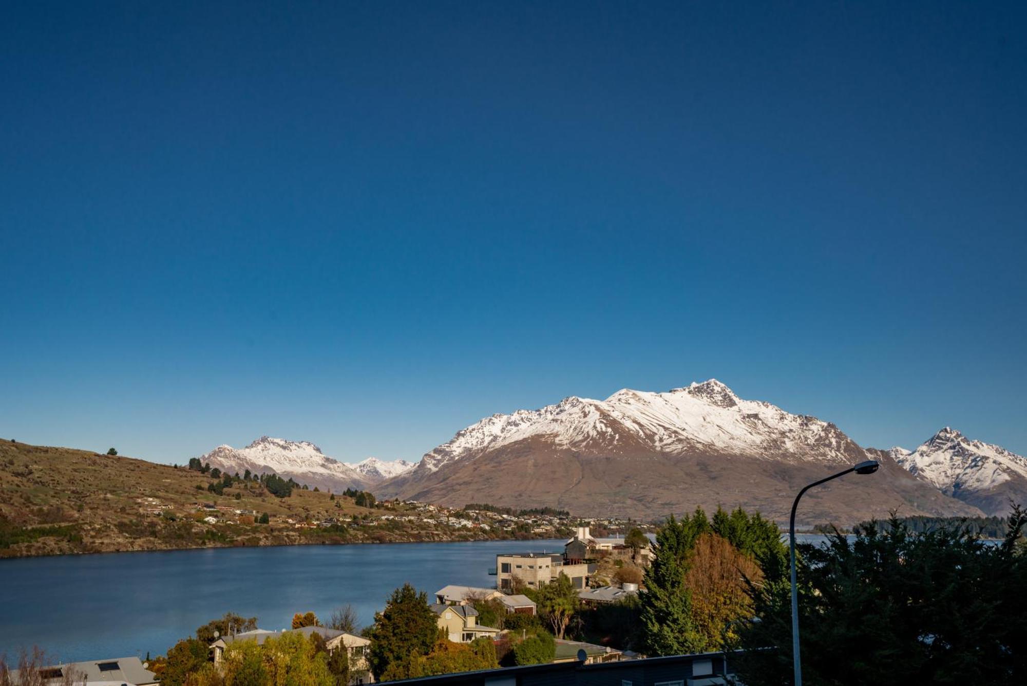 2-Bedroom Apartment With Lake & Mountain View - Beechwood Queenstown Exterior photo